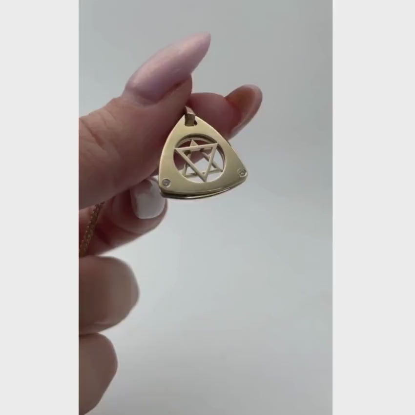 Load video: Dual Layered Star of David Diamond 14K Gold Pendant