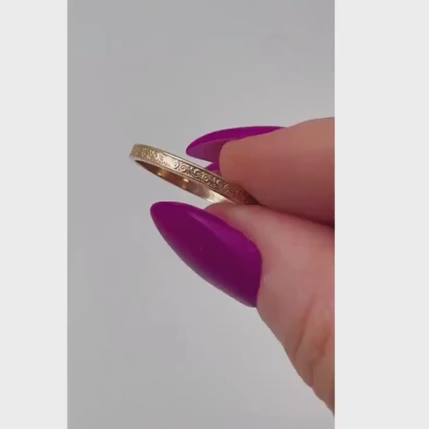 Load video: 14K Gold Ornate Wedding Band Laser Engraved