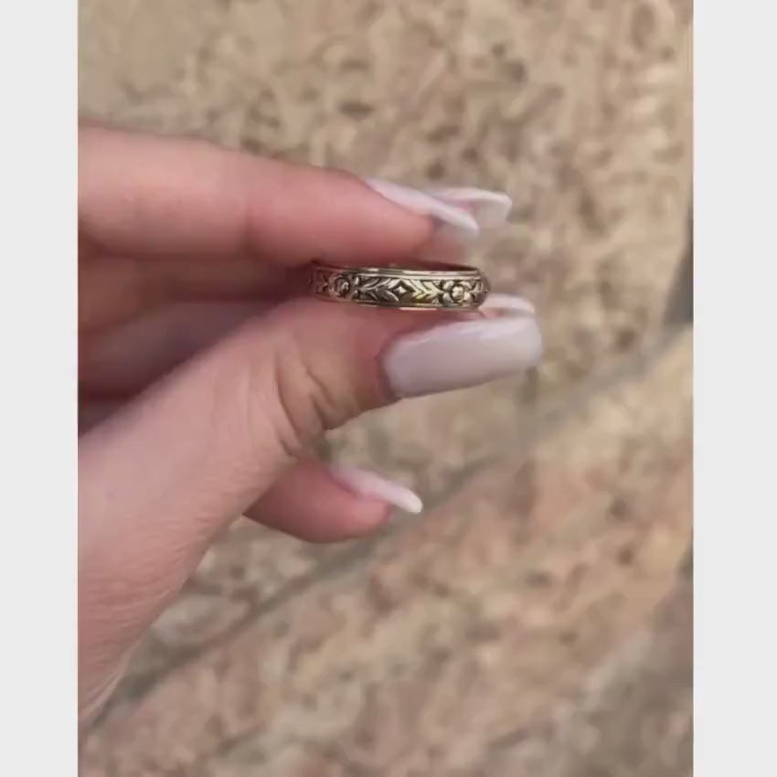 Load video: Vintage Style Floral Wedding Band in 14K Gold