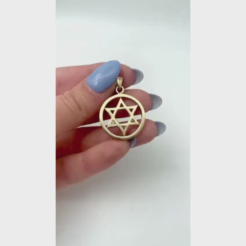 Load video: Classic 14k Gold Star of David Round Pendant