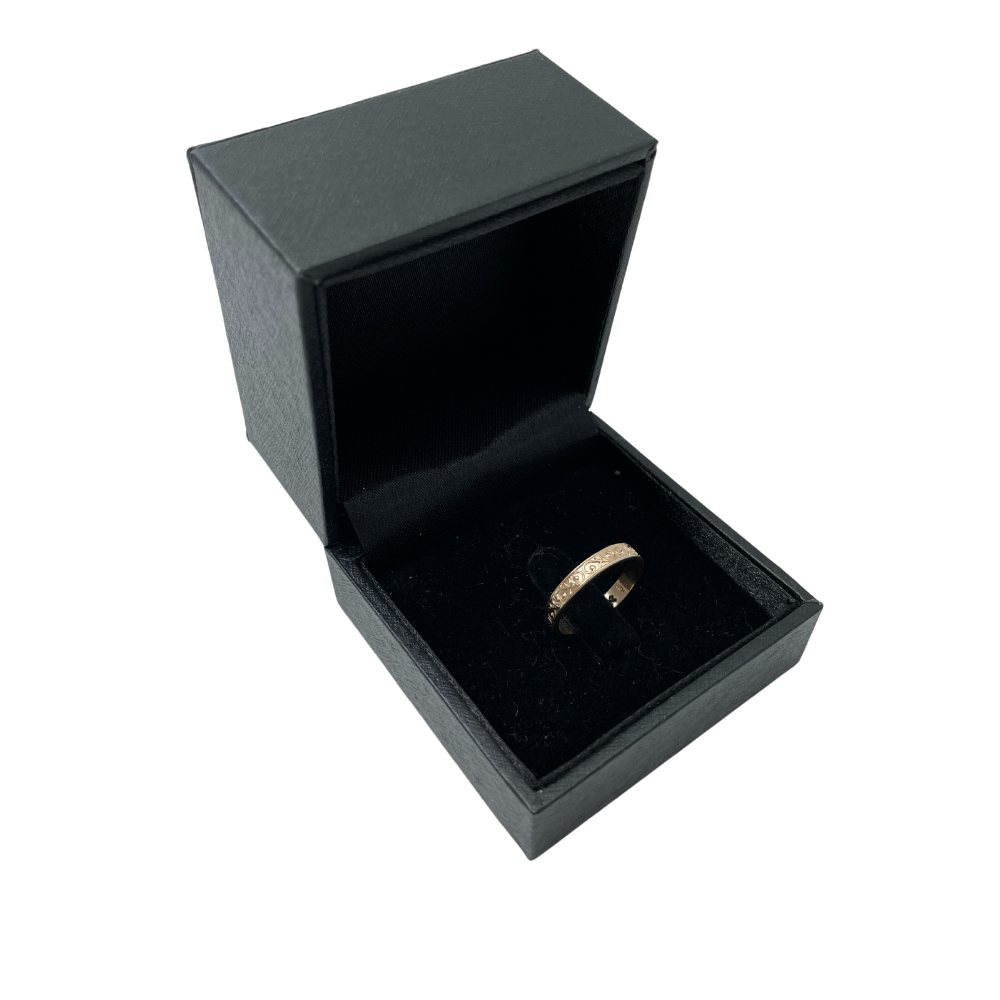 Hebrew Wedding Band in 14K Gold Curlicue