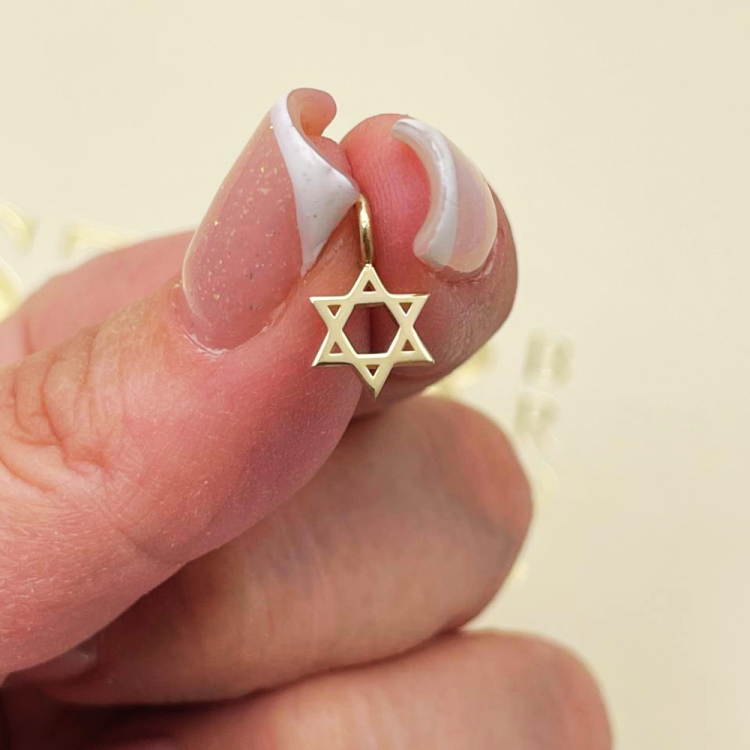 Star of David Jewish Pendant in 14k Yellow Gold