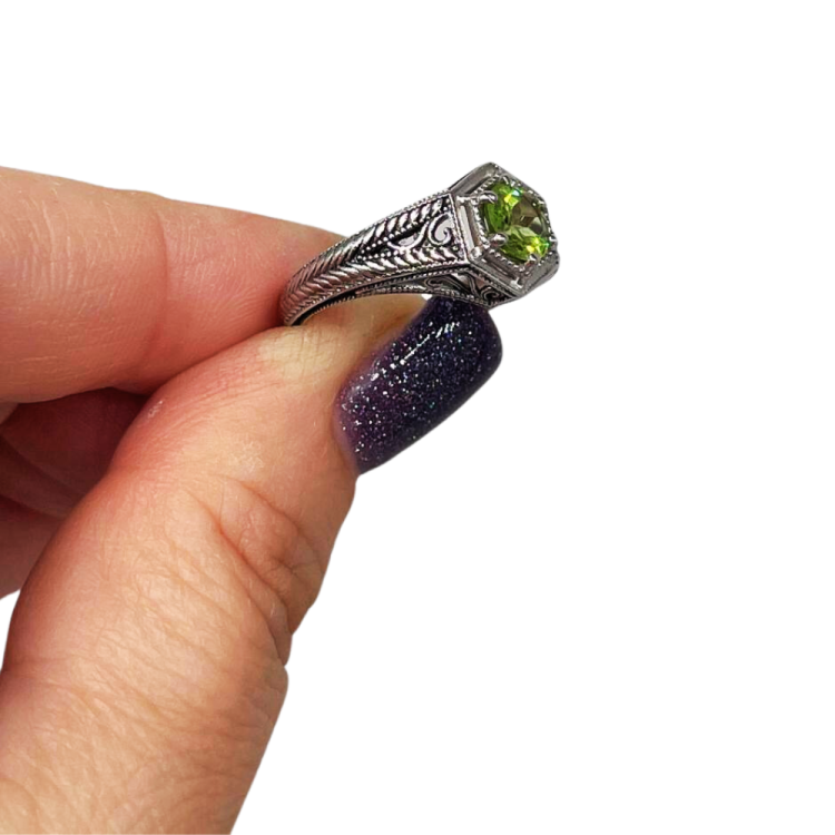 14k White Gold Peridot Ring