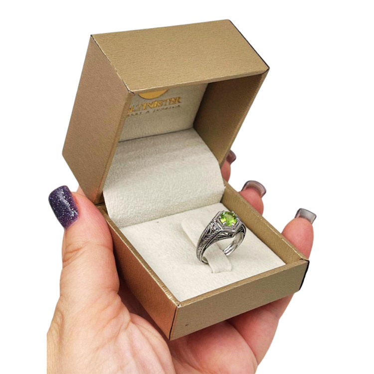 14k White Gold Peridot Ring