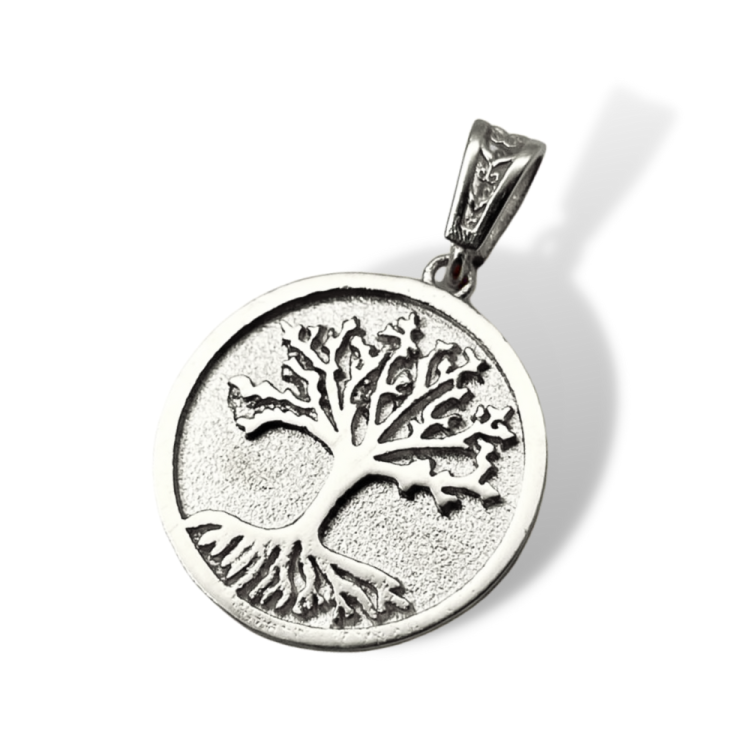 Tree of Life Round Pendant in 14K Gold