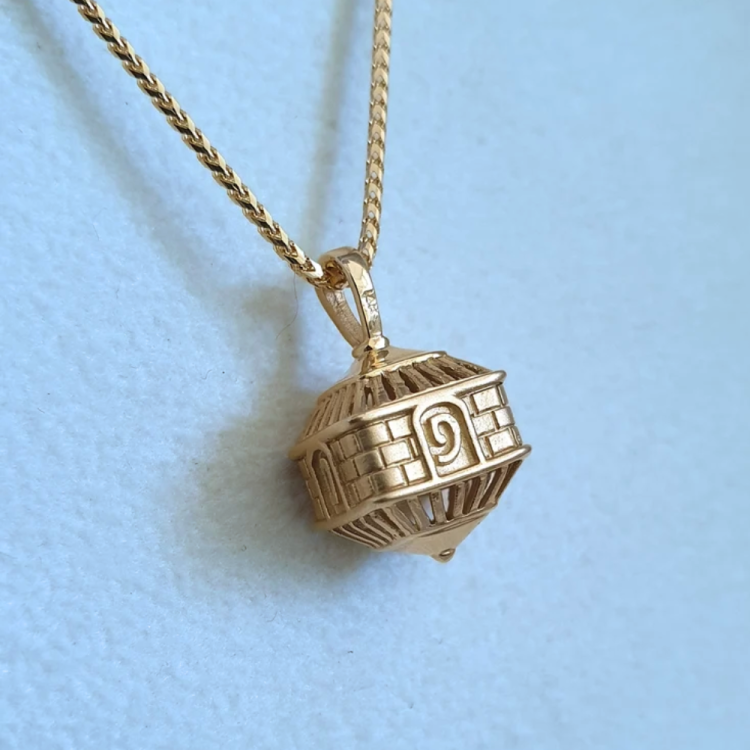 Dreidel Pendant in 14K Gold with Western Wall Motif