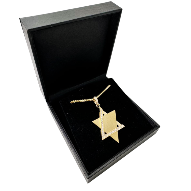 Large Diamond Star of David Pendant in 14K Gold - 1.5"