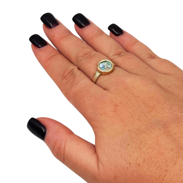 Roman Glass Ring in 14K Gold - Sleek Design