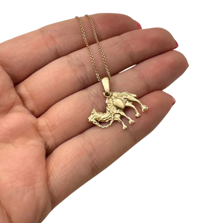 Camel Pendant in 14k Gold