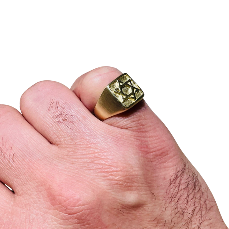 Star of David Signet Ring in 14k Gold